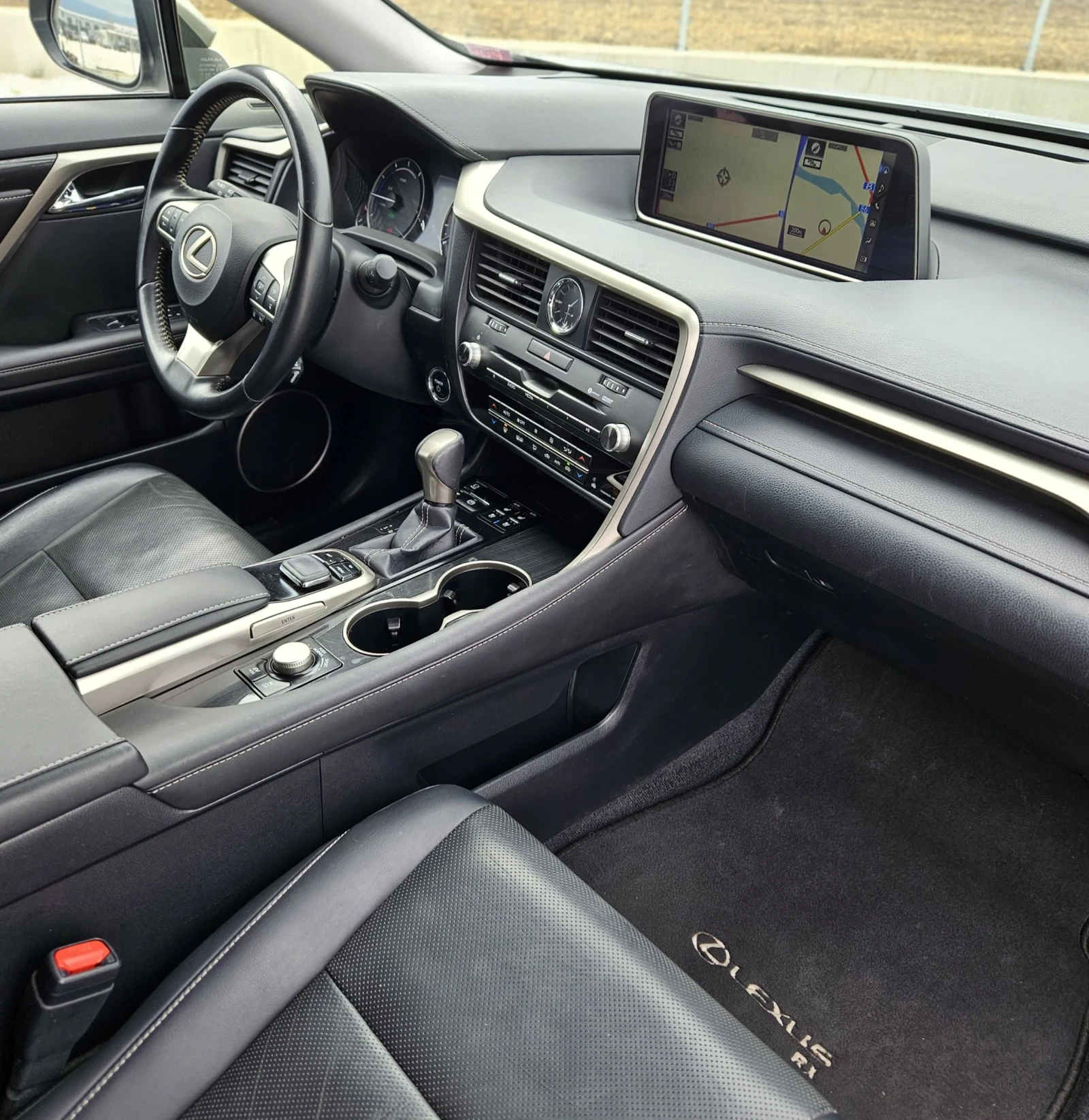 Lexus RX 450h 4х4, снимка 8 - Автомобили и джипове - 53880539