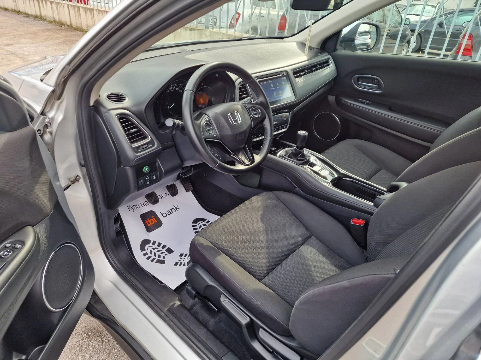 Honda Hr-v 1.5I-VTEC-ELEGANCE-БЕНЗИН-EU6, снимка 5 - Автомобили и джипове - 53928859