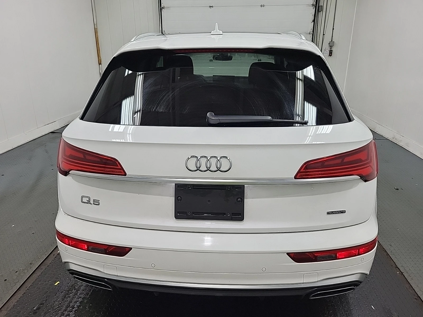 Audi Q5 QUATTRO * ПАНОРАМА * ПОДГРЕВИ * МЪРТВА ТОЧКА * , снимка 5 - Автомобили и джипове - 54239241