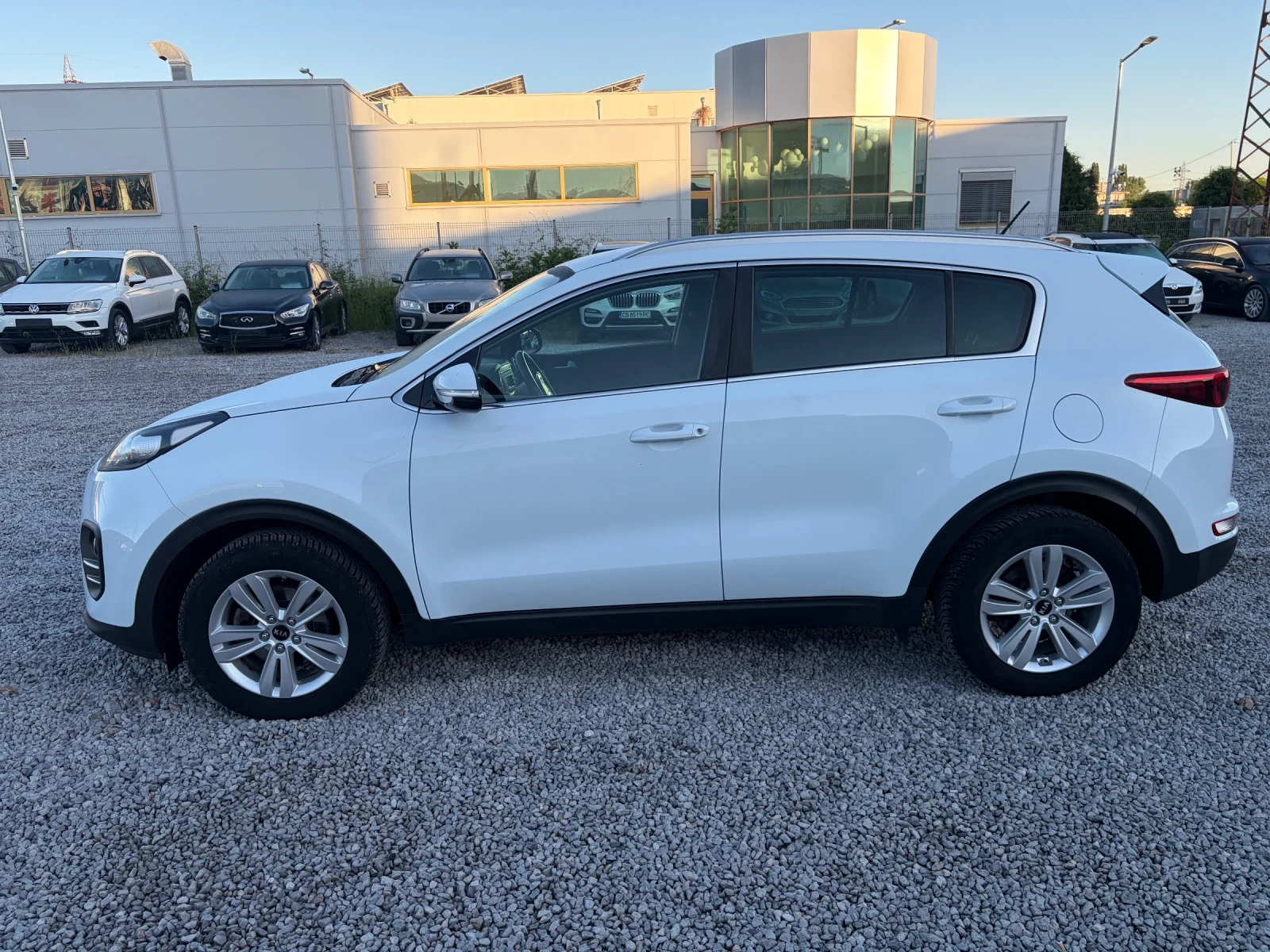 Kia Sportage 1.7CRDI-115k.c. 2WD, снимка 3 - Автомобили и джипове - 54725059