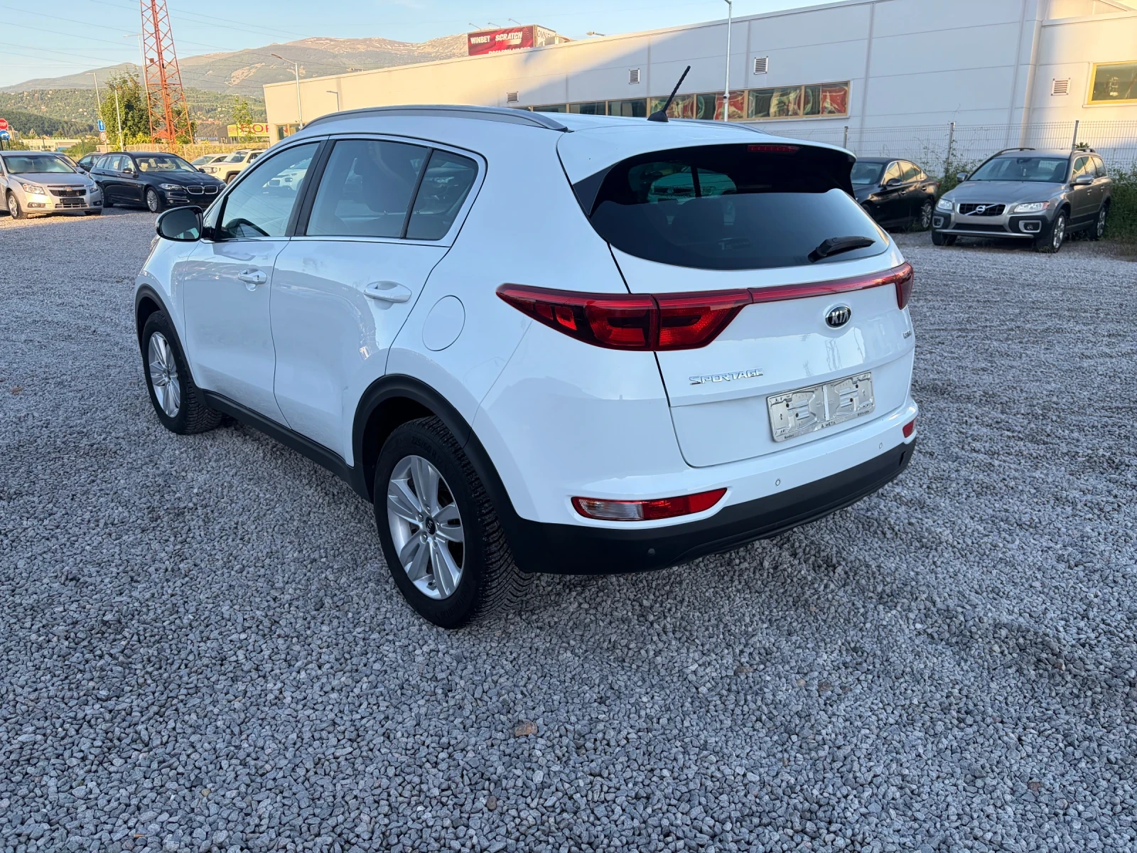 Kia Sportage 1.7CRDI-115k.c. 2WD, снимка 4 - Автомобили и джипове - 54725059