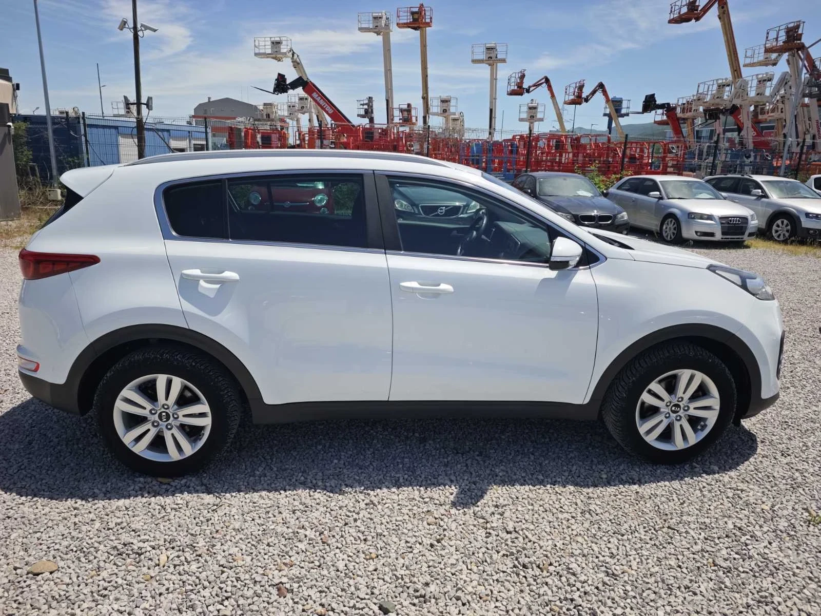 Kia Sportage 1.7CRDI-115k.c. 2WD, снимка 7 - Автомобили и джипове - 54725059