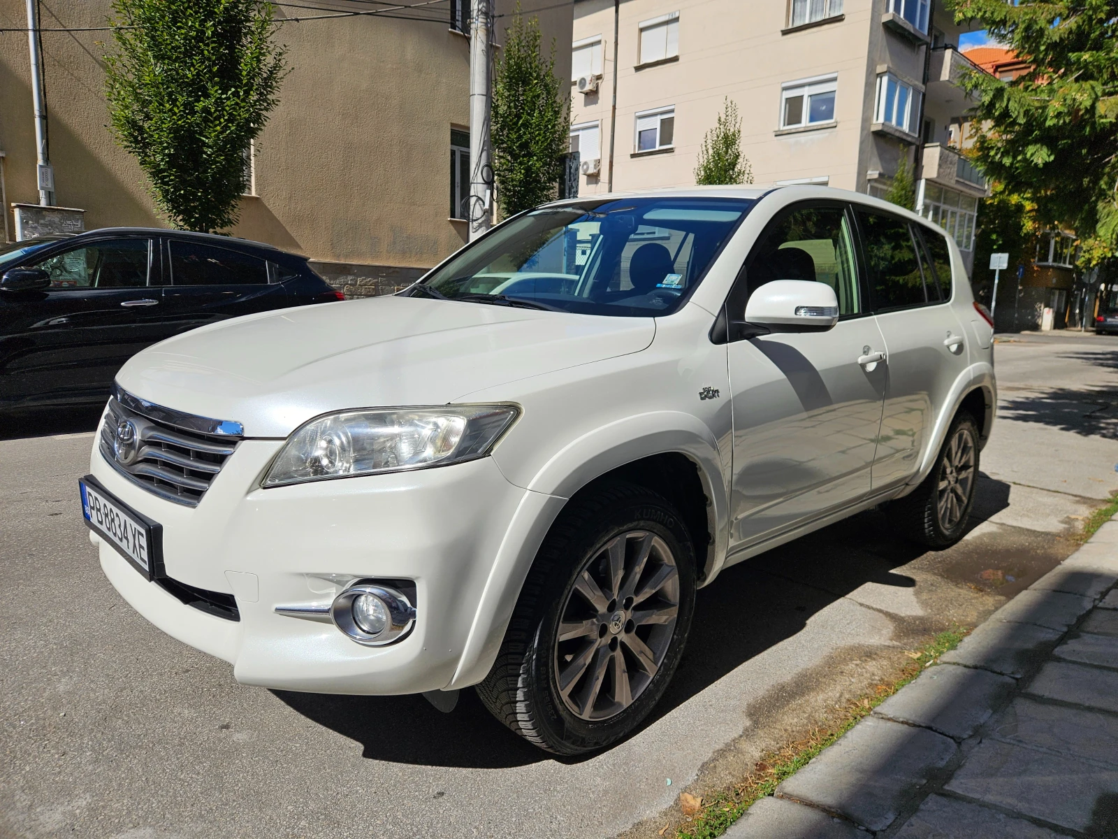 Toyota Rav4 2.2 D-4D 150hp 4x4 Автоматик Кожа 2013г., снимка 17 - Автомобили и джипове - 56247312