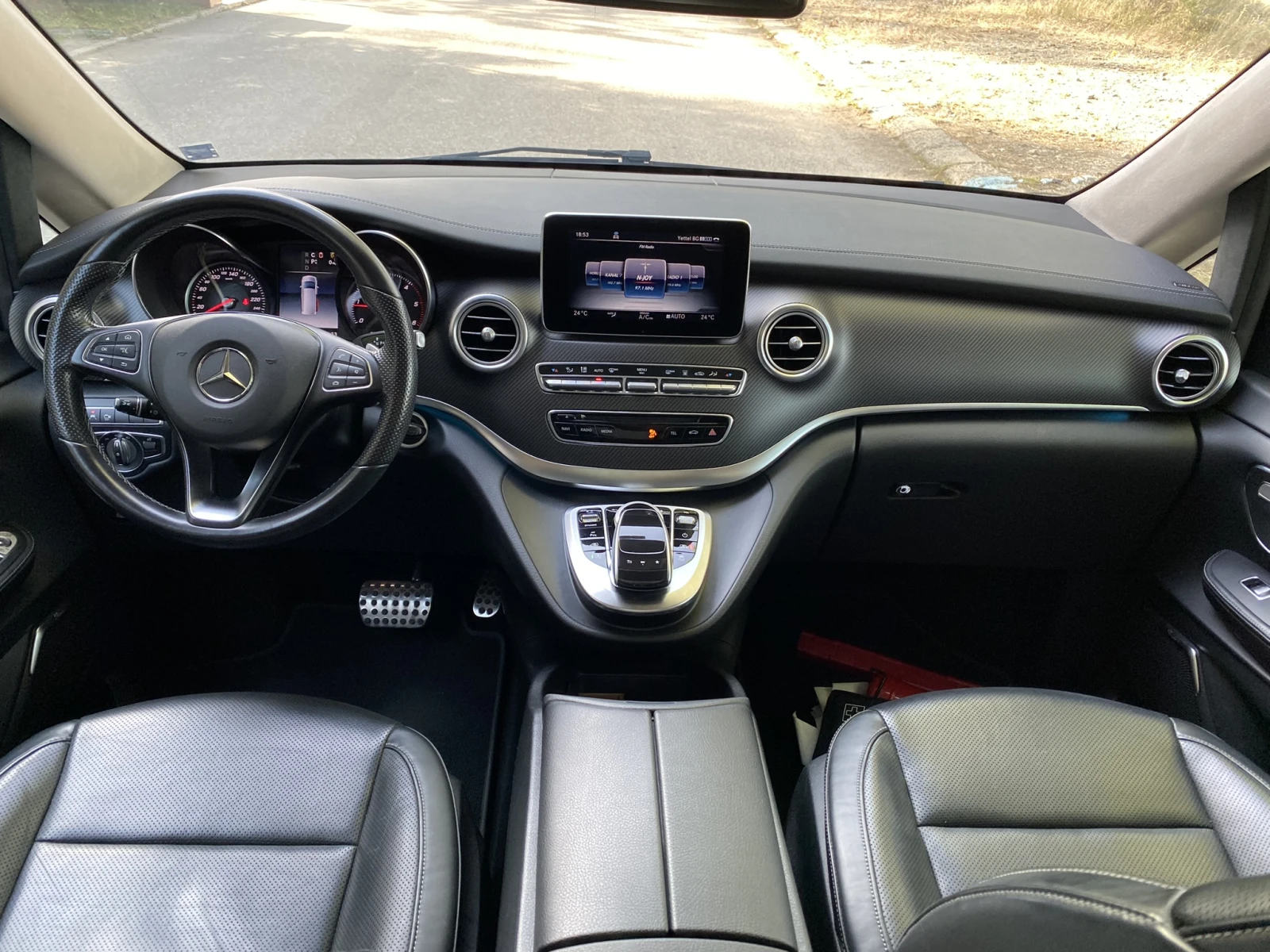Mercedes-Benz V 250 4Matic Exclisive AMG, снимка 11 - Бусове и автобуси - 55183361