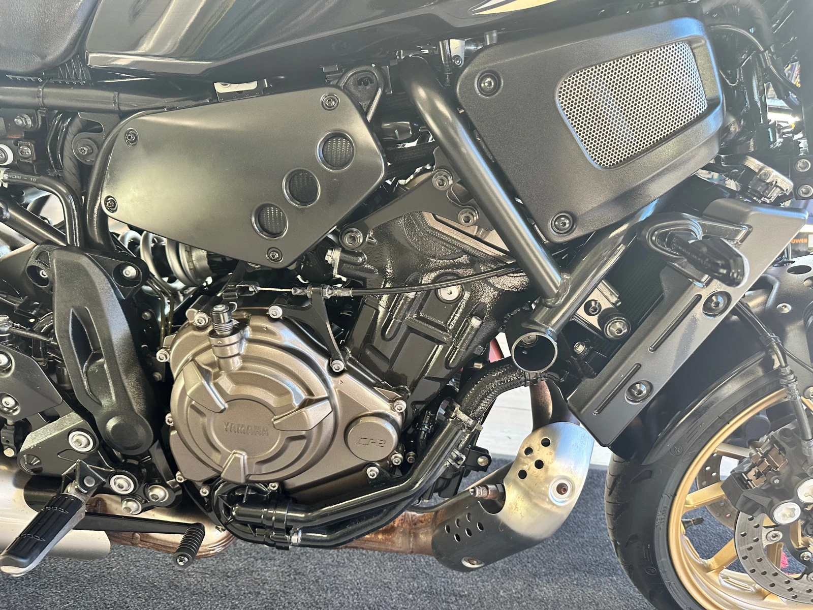 Yamaha XSR700 05.2023г. А2-35kw., снимка 10 - Мотоциклети и мототехника - 56214529