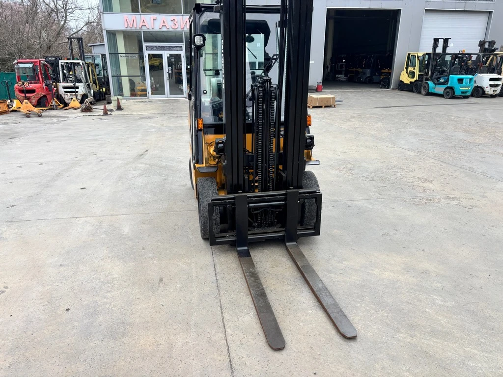 ������� Cat ���������� ������, �����, �� ���������� | Mobile.bg � ����������� 6