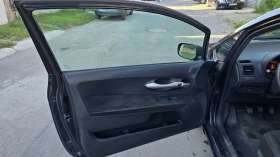 Toyota Auris, снимка 7
