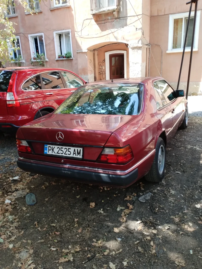 Mercedes-Benz 124 200CE, снимка 8 - Автомобили и джипове - 47177719