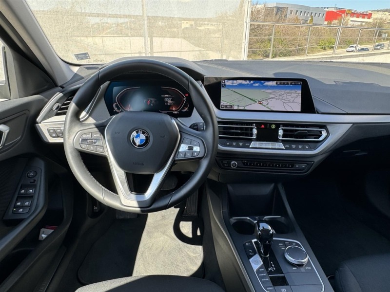 BMW 118, снимка 6 - Автомобили и джипове - 44958029