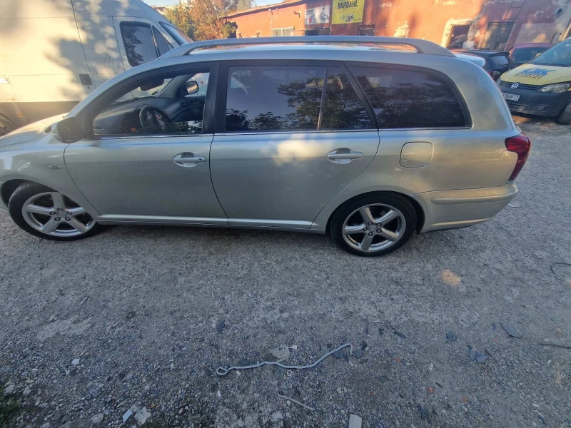 Toyota Avensis, снимка 2 - Автомобили и джипове - 47948497