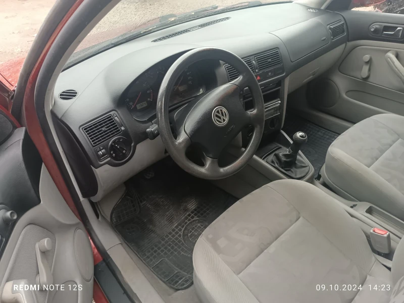 VW Golf 1.4 75 ks., снимка 6 - Автомобили и джипове - 47523664