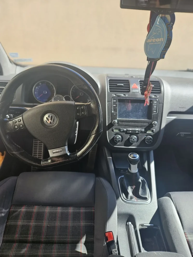 VW Golf GTI 2.0T, снимка 4 - Автомобили и джипове - 47789404