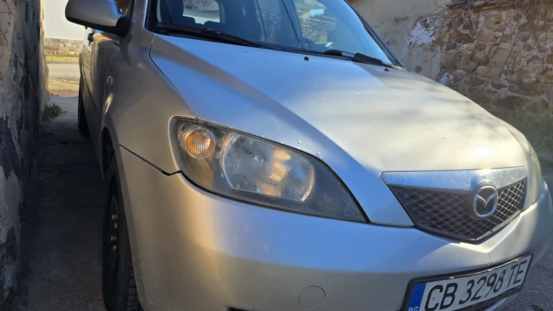 Mazda 2, снимка 1 - Автомобили и джипове - 48085605