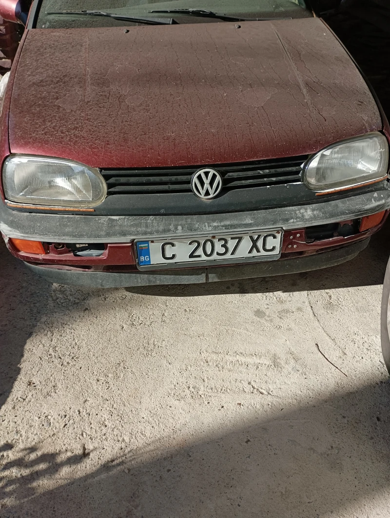 VW Golf, снимка 2 - Автомобили и джипове - 48126536