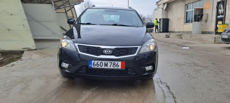 Kia Ceed 1.4i , EURO 5A, снимка 1 - Автомобили и джипове - 49536787