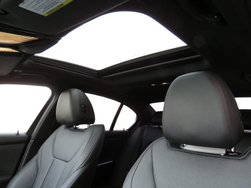 BMW 330 Xdrive, снимка 10 - Автомобили и джипове - 53384829