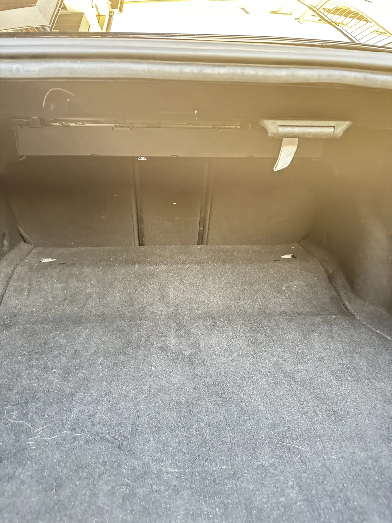 Mercedes-Benz E 220, снимка 14 - Автомобили и джипове - 53396818