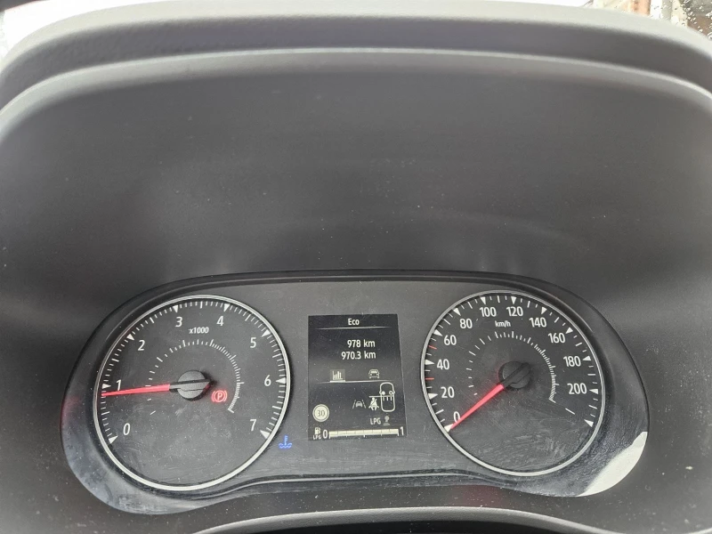 Dacia Logan ECO-G EXPRESSION , снимка 10 - Автомобили и джипове - 53574049