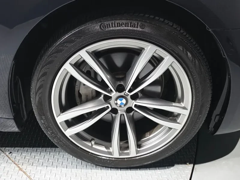 BMW 740 (G11) 740Li xDrive M Sports, снимка 5 - Автомобили и джипове - 55313366