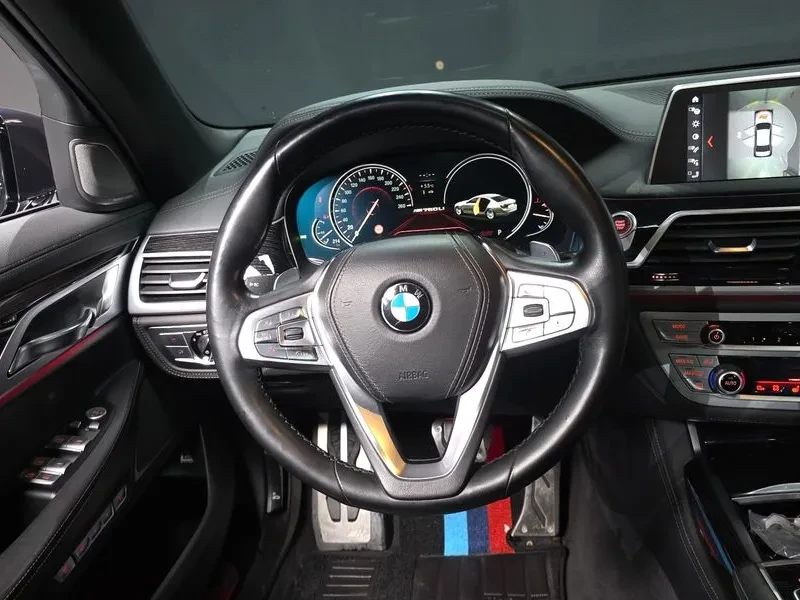 BMW 740 (G11) 740Li xDrive M Sports, снимка 13 - Автомобили и джипове - 55313366