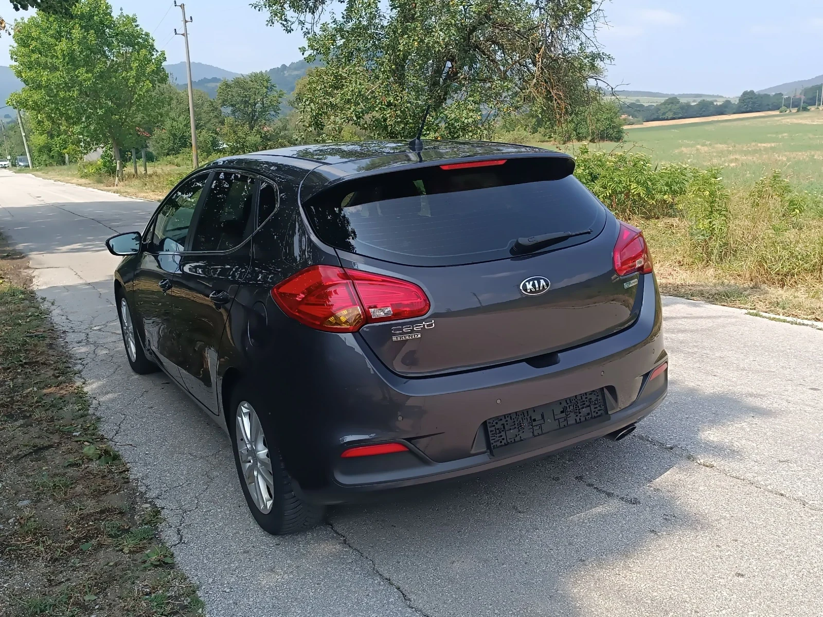 Kia Ceed 1.6 - изображение 5