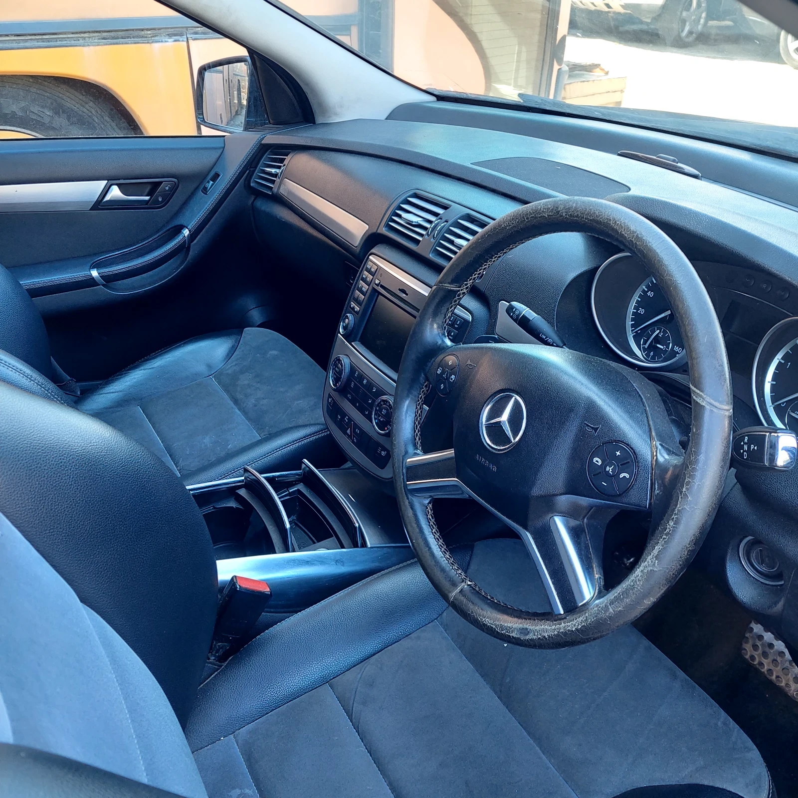 Mercedes-Benz R 350 CDI на части - изображение 4