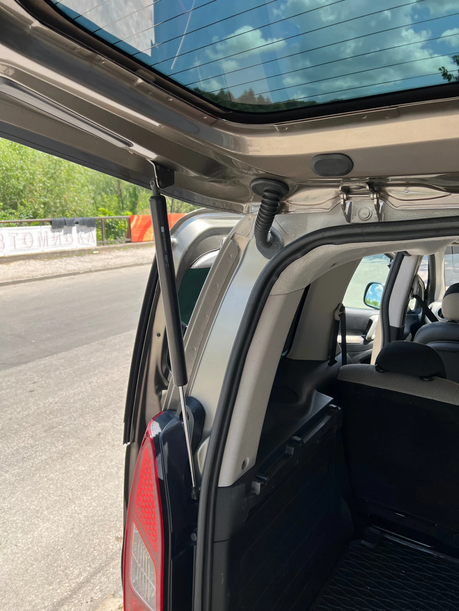 Citroen Berlingo  - изображение 8