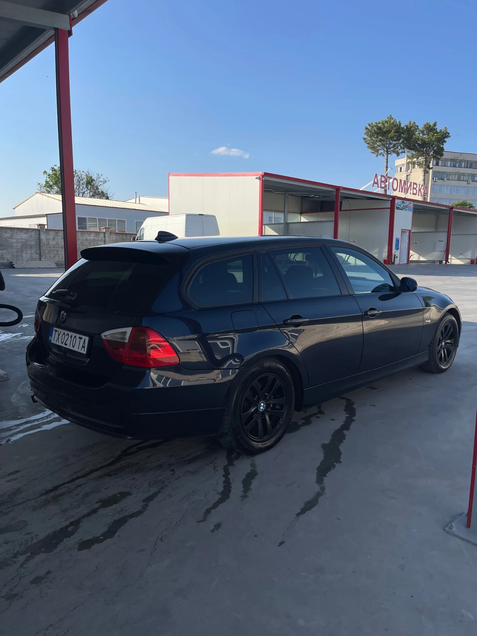 BMW 320 Е91 - изображение 3