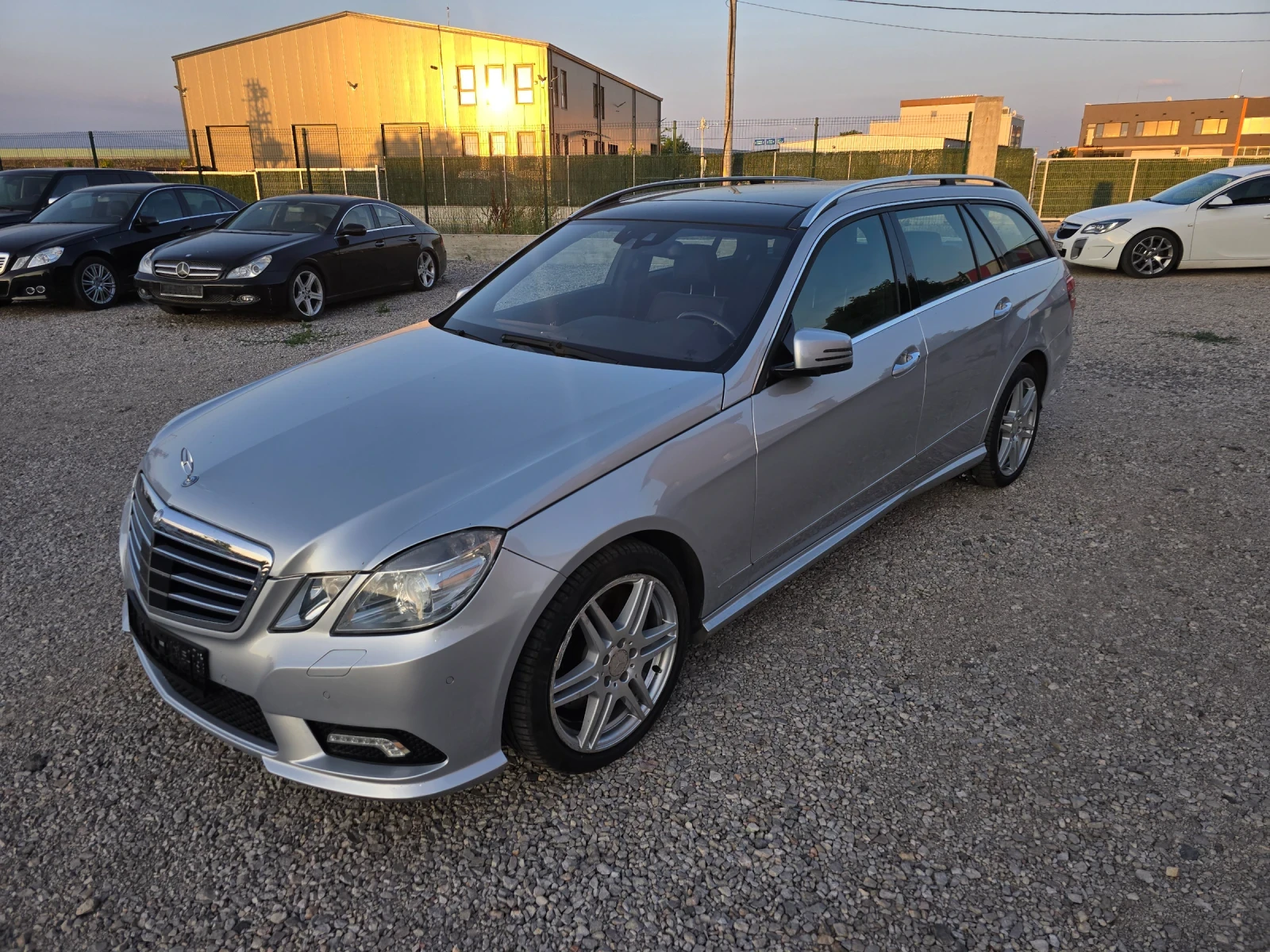 Mercedes-Benz E 500 AMG-пакет PANORAMA - изображение 2
