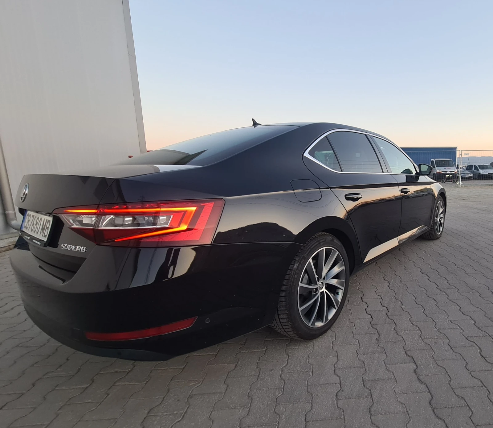 Skoda Superb 2.0 TDI - изображение 9