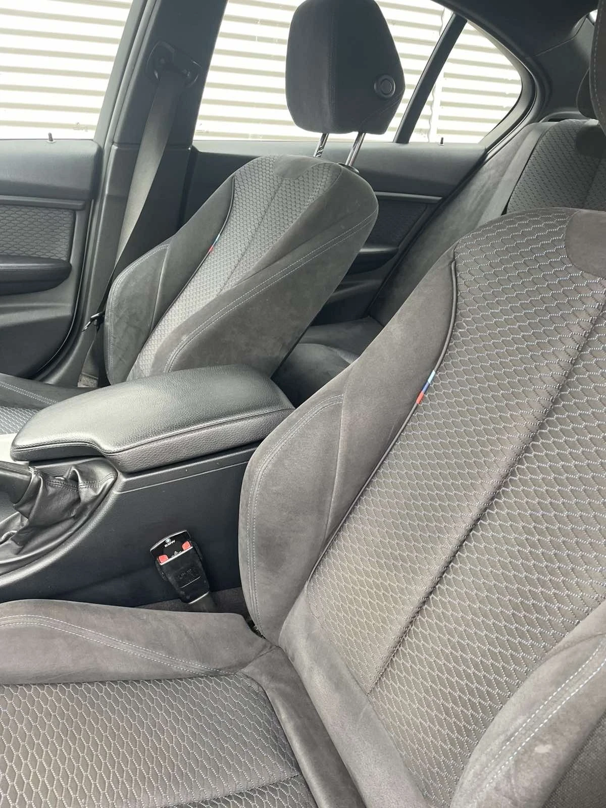 BMW 318  ����� 2013 �-����� ������ | Mobile.bg � ����������� 15