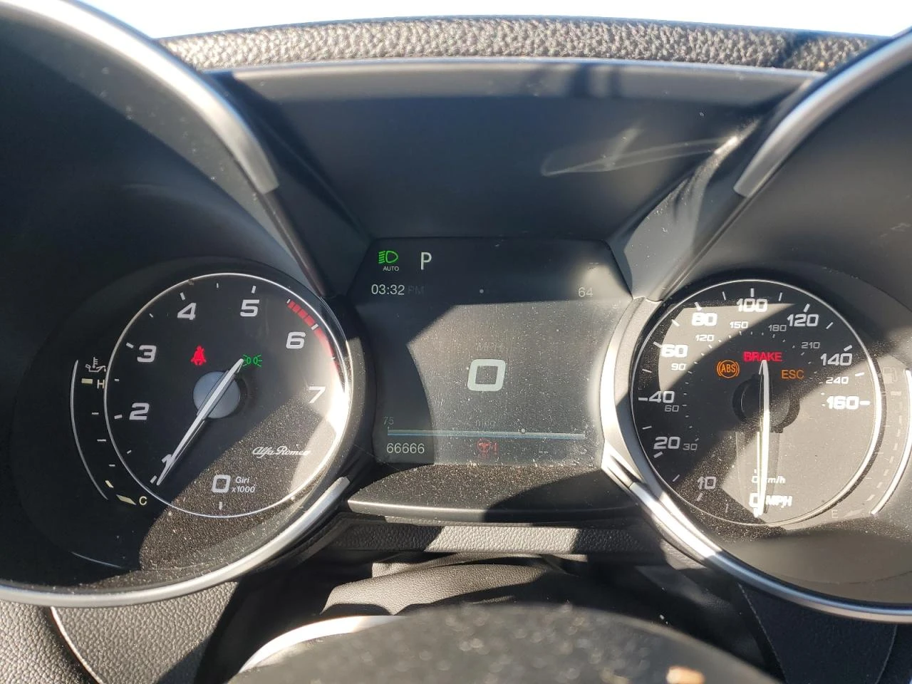 Alfa Romeo Giulia Q4| DISTRONIC| KEYLESS| ПОДГРЕВ - изображение 9