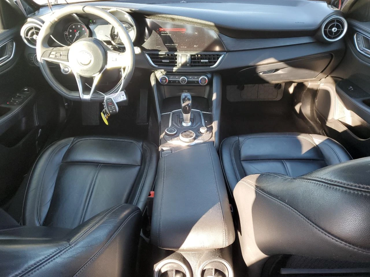 Alfa Romeo Giulia Q4| DISTRONIC| KEYLESS| ПОДГРЕВ - изображение 8