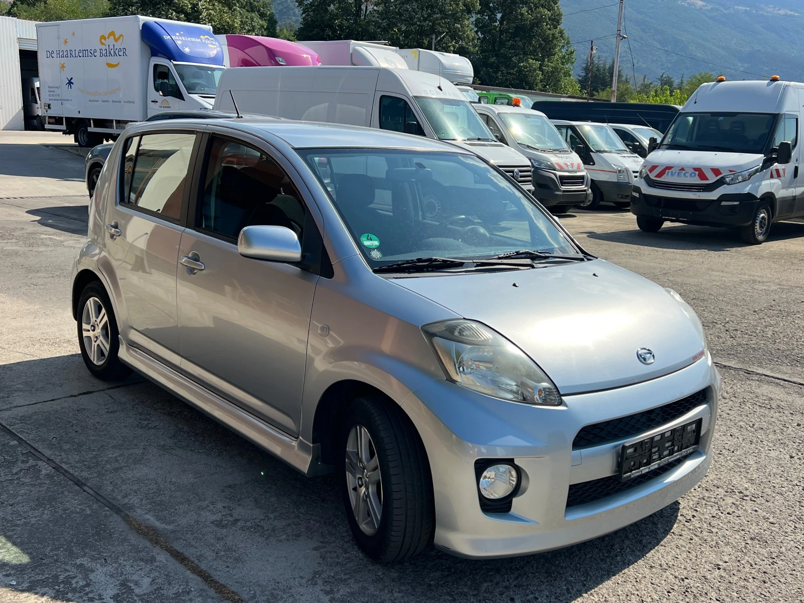 Daihatsu Sirion 1.3 i , ����� , 122.000�� | Mobile.bg � ����������� 3