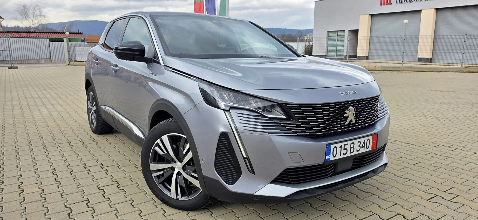 Peugeot 3008 PLUGIN-HYBRID4WD S&S  300HP. | Mobile.bg � ����������� 2