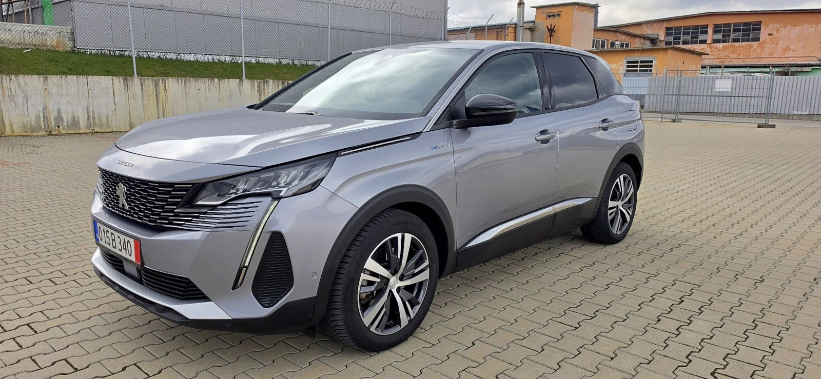 Peugeot 3008 PLUGIN-HYBRID4WD S&S  300HP. | Mobile.bg � ����������� 3