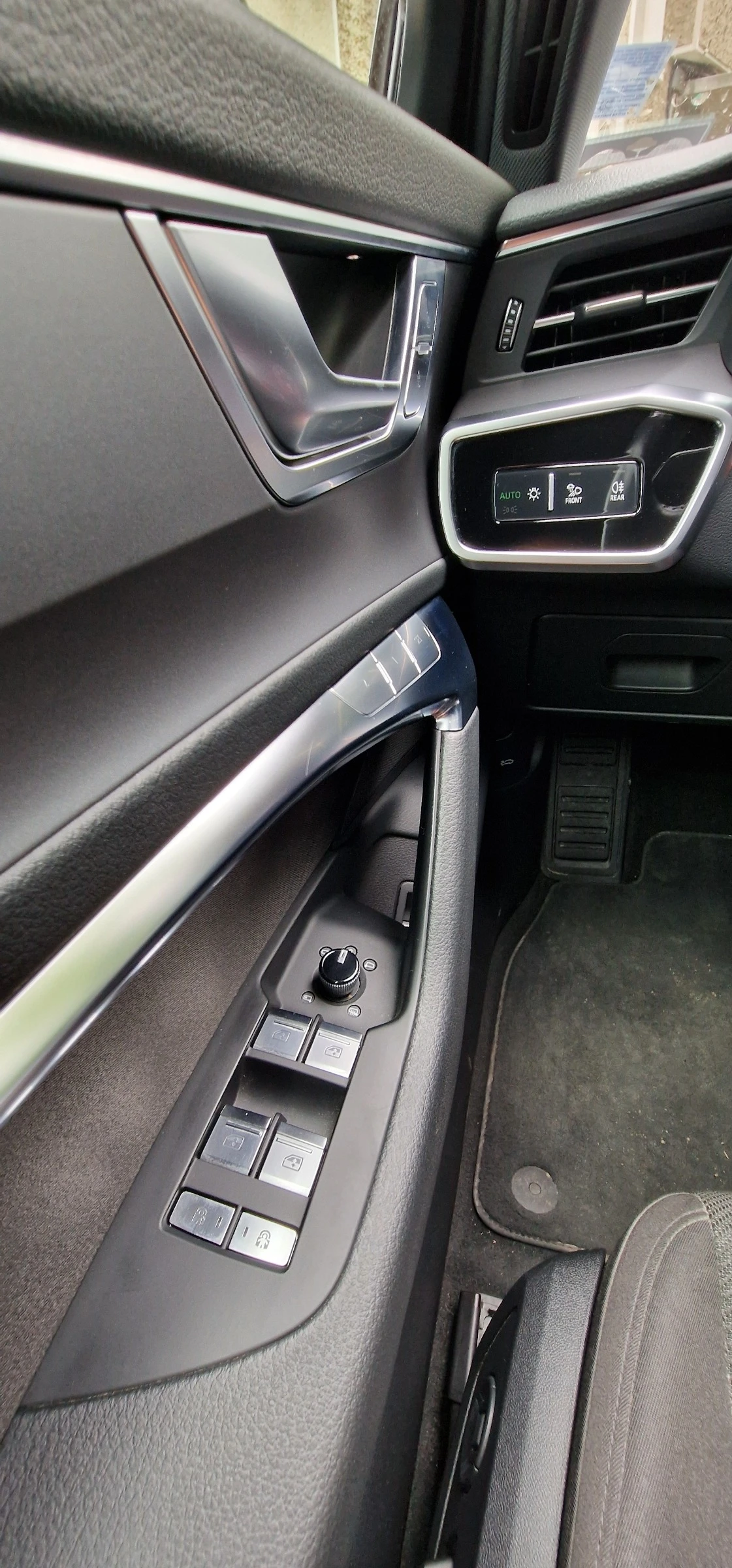 Audi A6, снимка 10 - Автомобили и джипове - 54045660