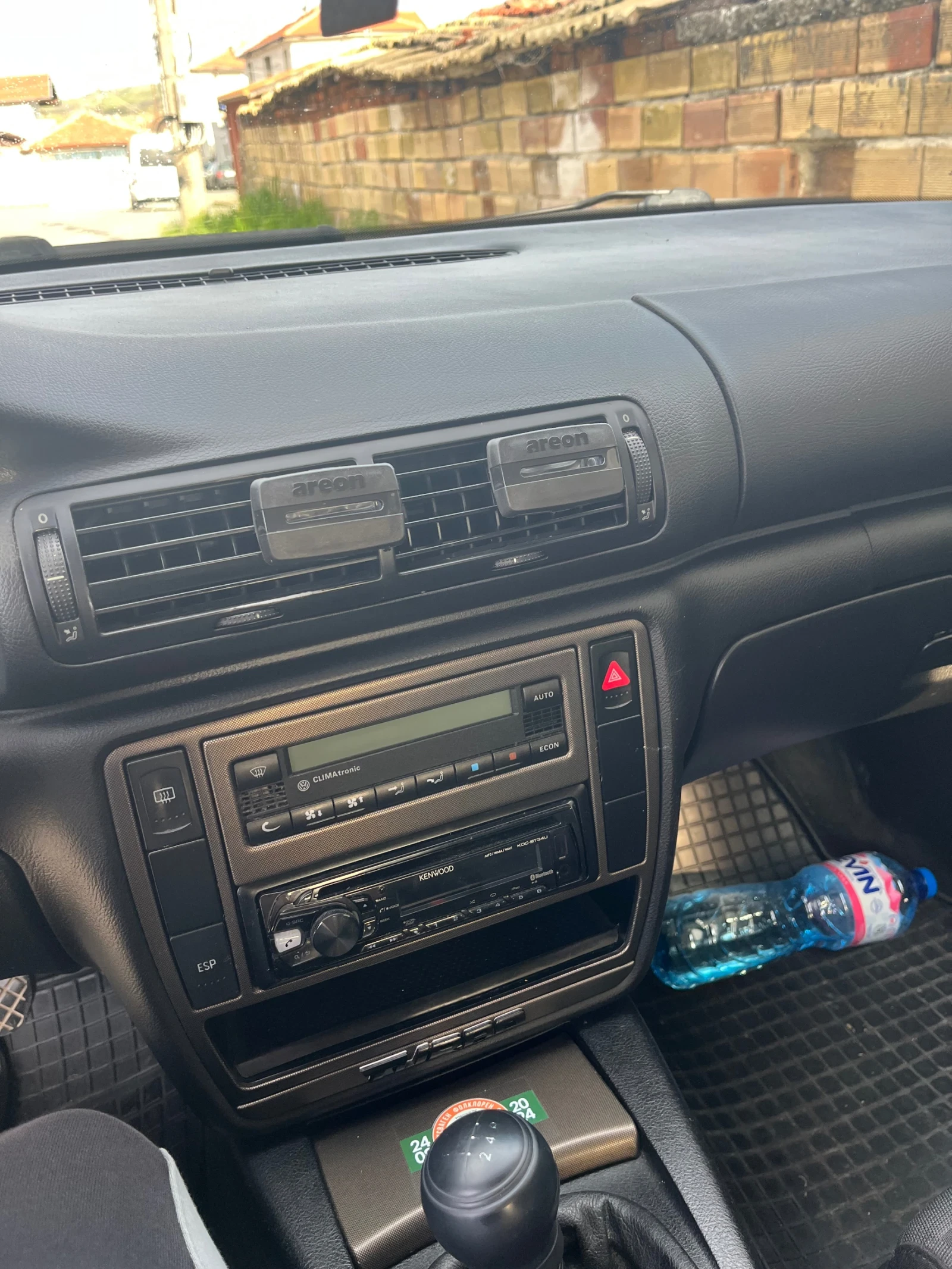 VW Passat 1.8T Газ/Бензин, снимка 6 - Автомобили и джипове - 54228776