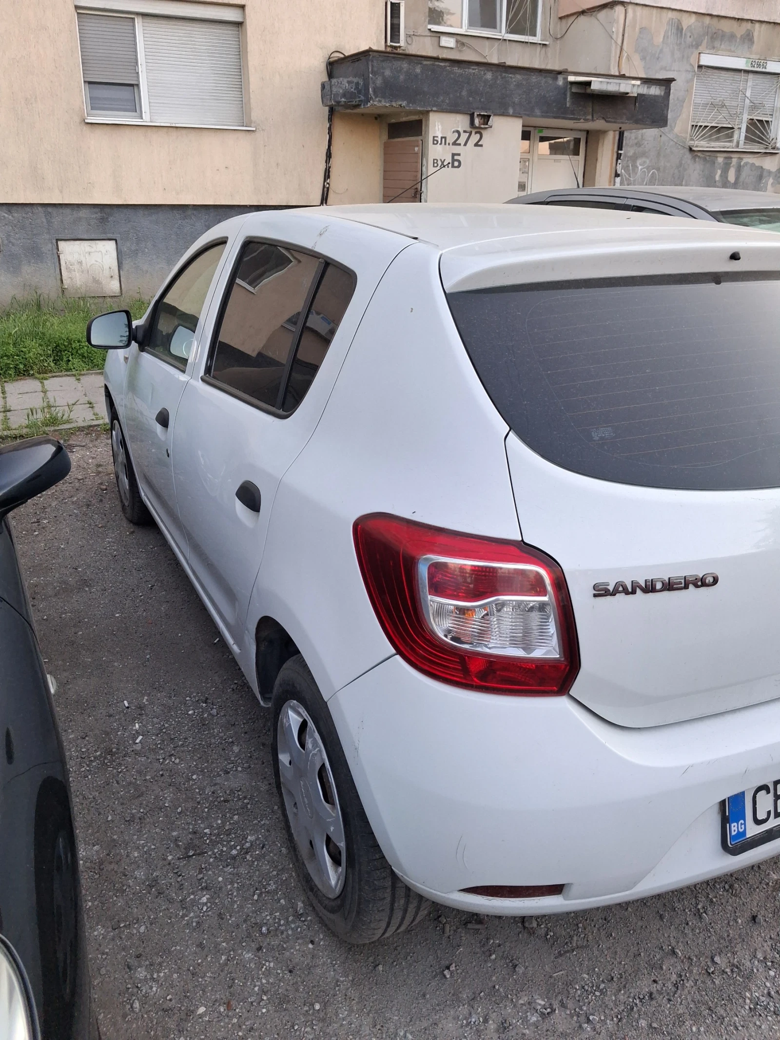 Dacia Sandero, снимка 6 - Автомобили и джипове - 54475537