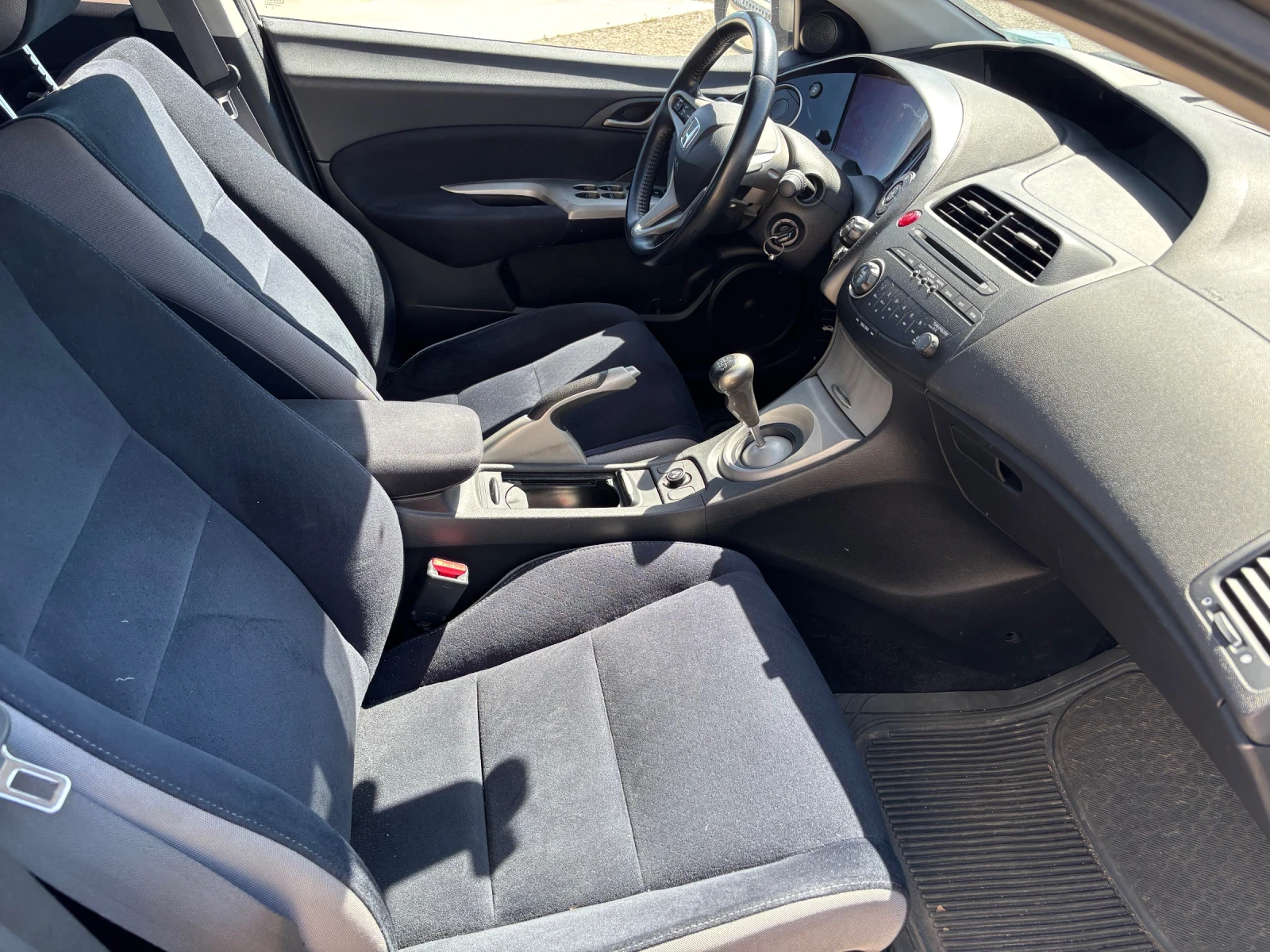 Honda Civic 1.8 БЕНЗИН 140КС., снимка 10 - Автомобили и джипове - 54740452