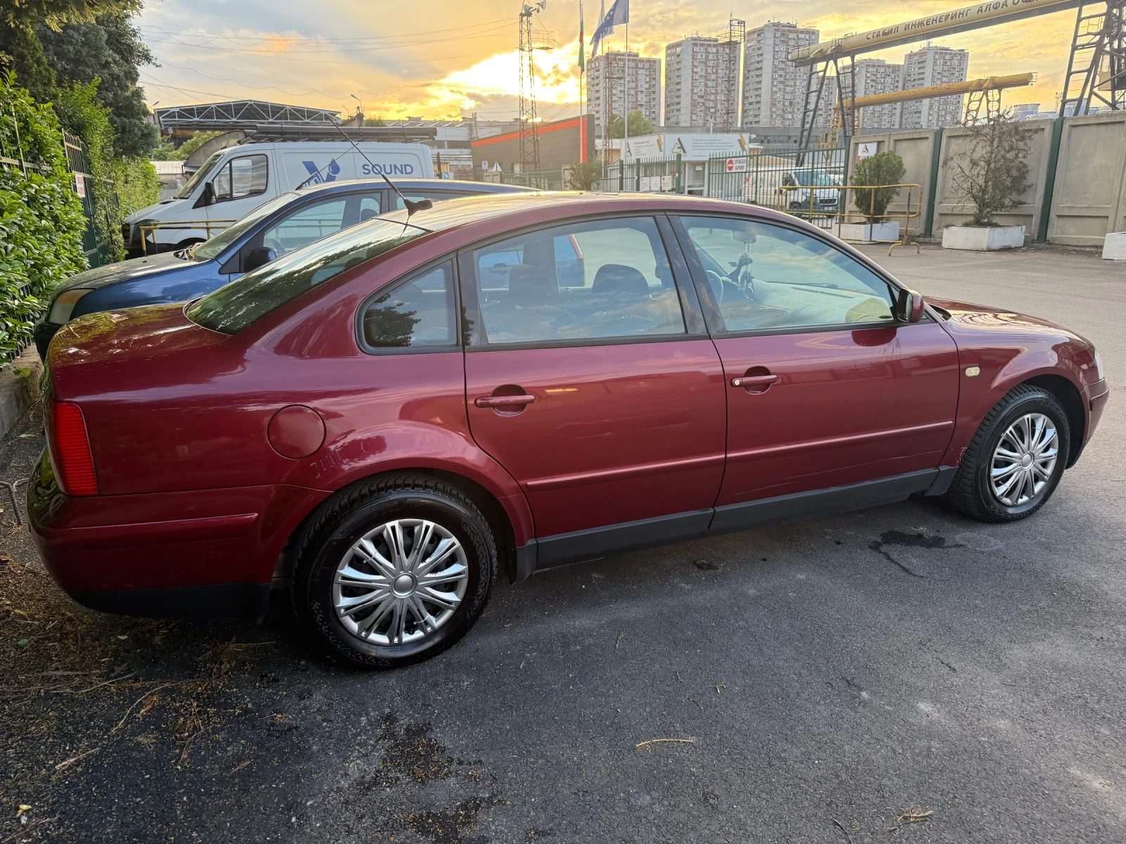VW Passat 2.8, 193 KC, снимка 9 - Автомобили и джипове - 54844097