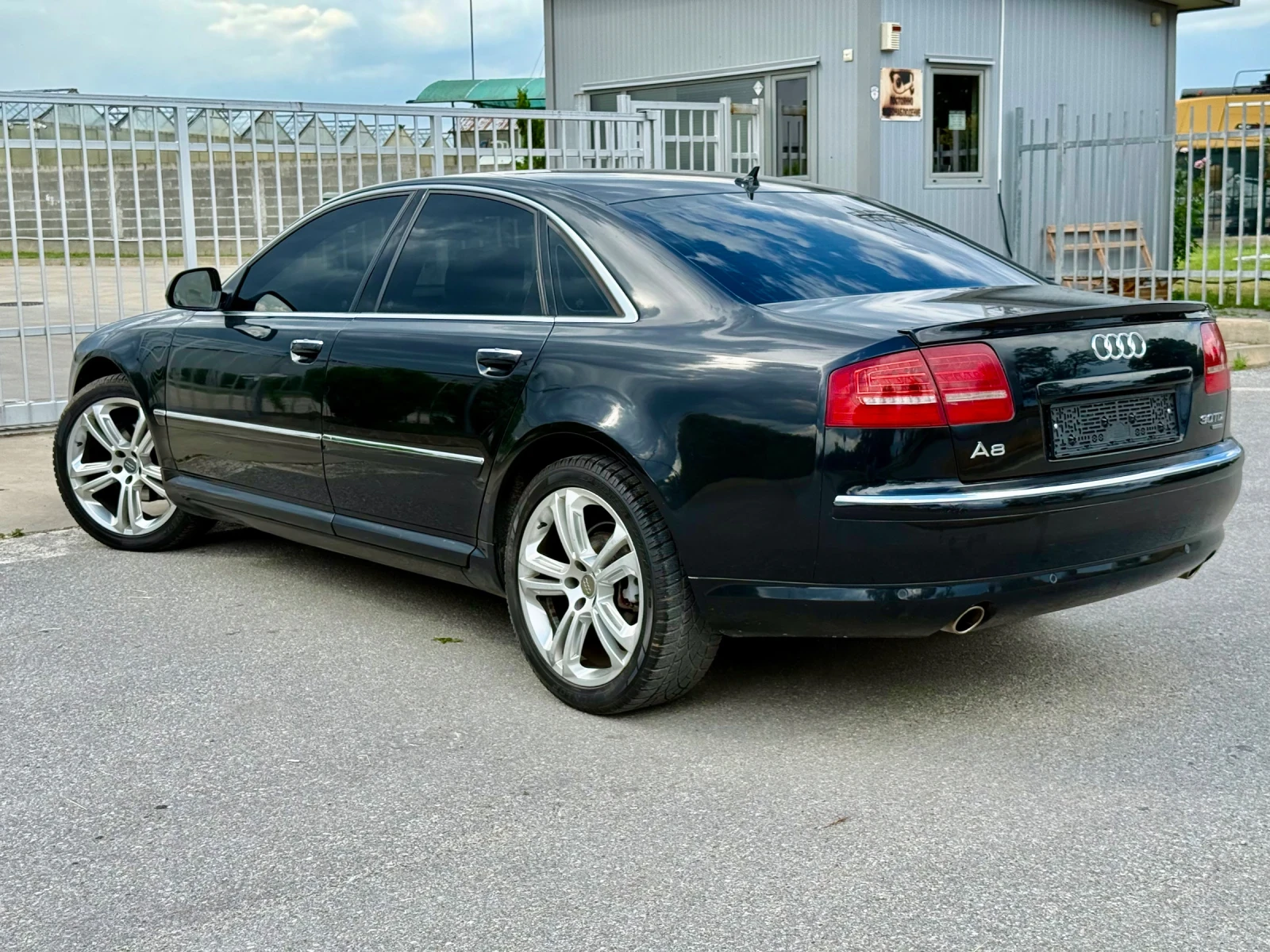 Audi A8 3.0TDI/ Quattro/ BOSE/ , снимка 4 - Автомобили и джипове - 54960928