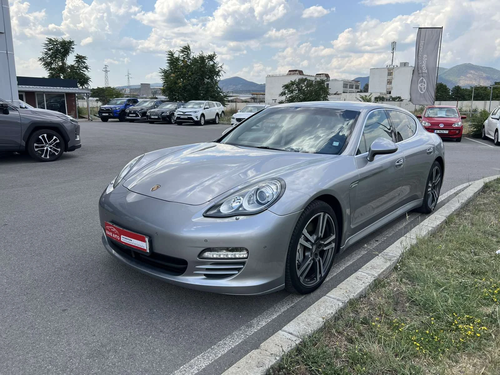 Porsche Panamera 4S V8 Premium, снимка 8 - Автомобили и джипове - 55622774