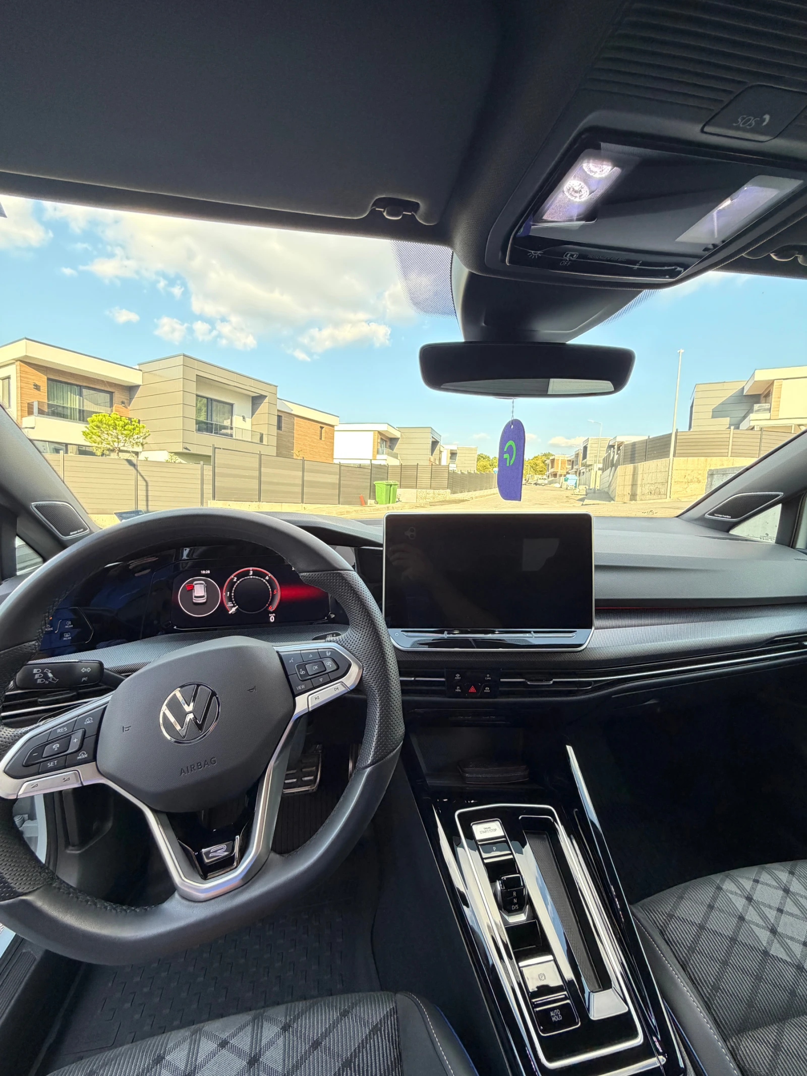 VW Golf 2.0 TDI R-Line Plus, снимка 7 - Автомобили и джипове - 55694724