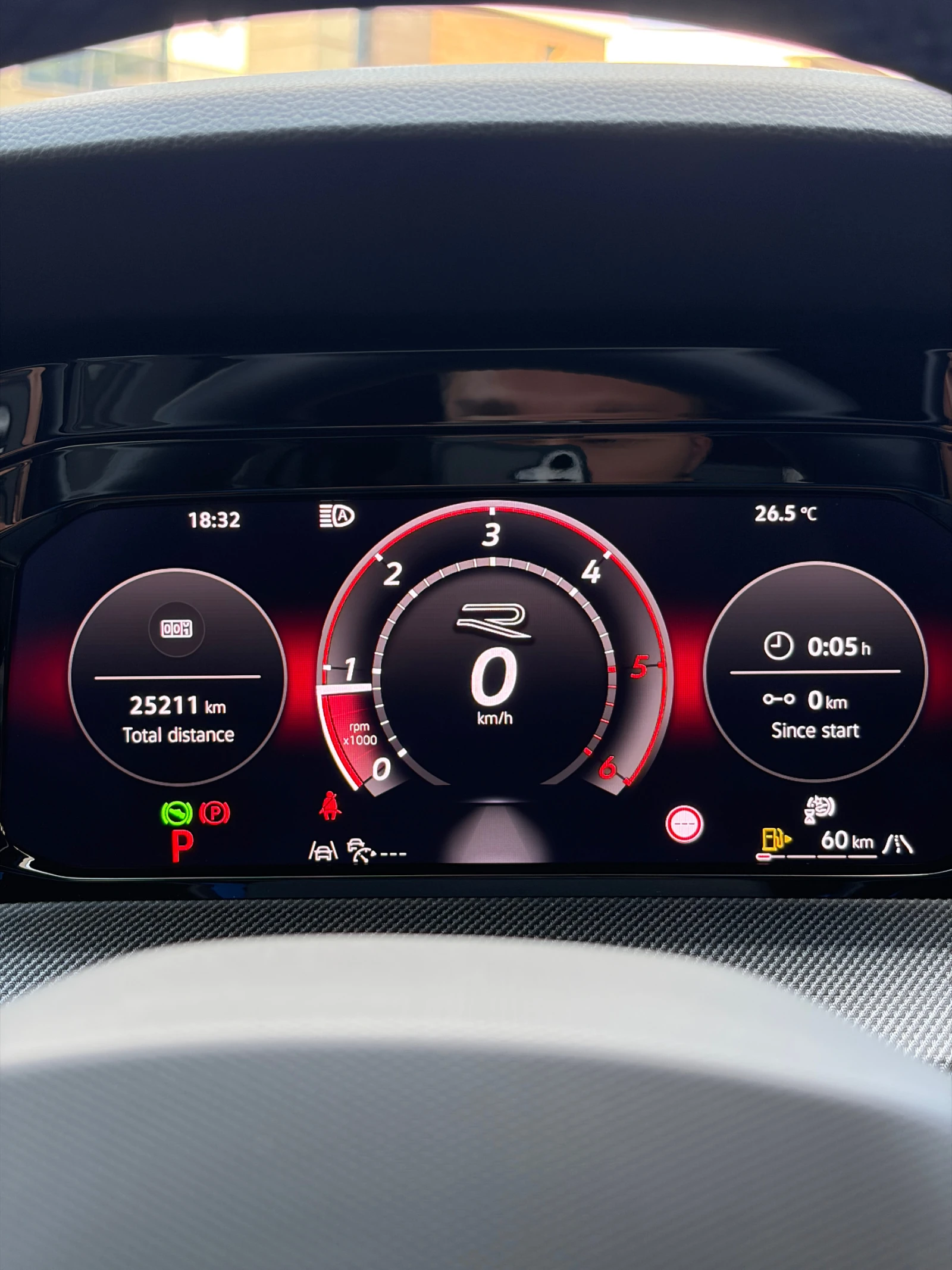 VW Golf 2.0 TDI R-Line Plus, снимка 11 - Автомобили и джипове - 55694724