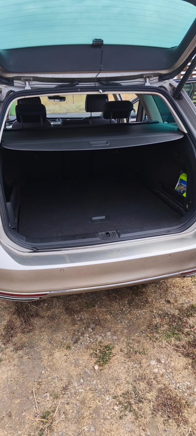 VW Passat, снимка 8 - Автомобили и джипове - 55824599