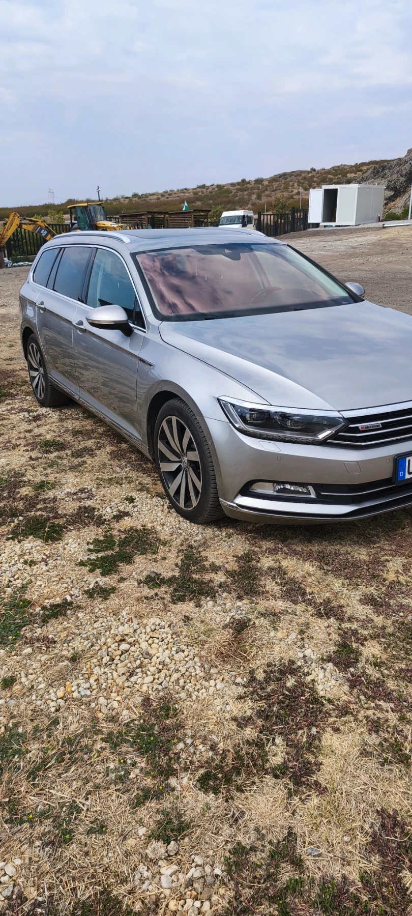 VW Passat, снимка 2 - Автомобили и джипове - 55824599