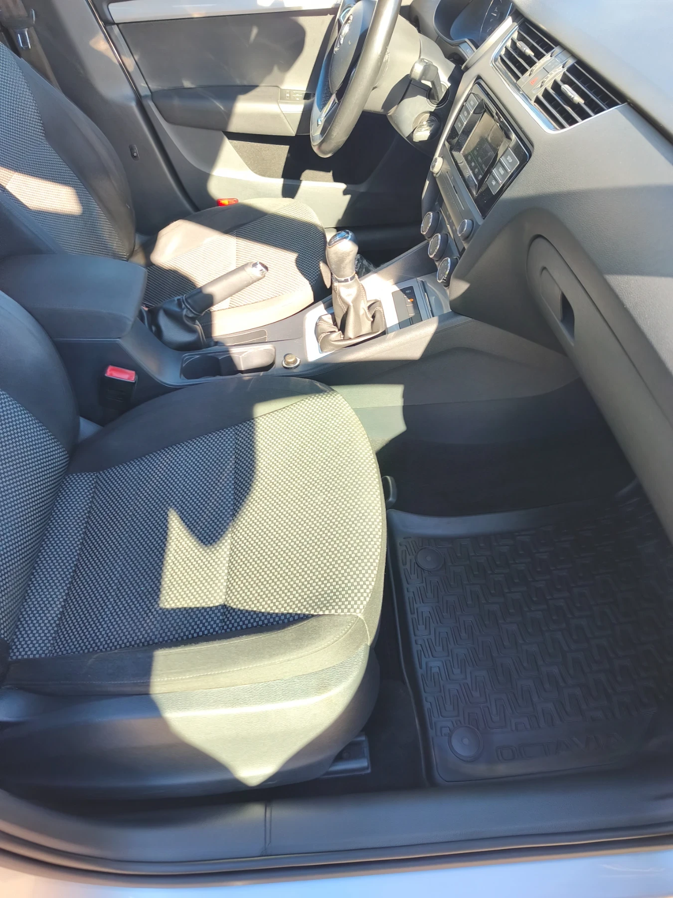 Skoda Octavia, снимка 12 - Автомобили и джипове - 56356656