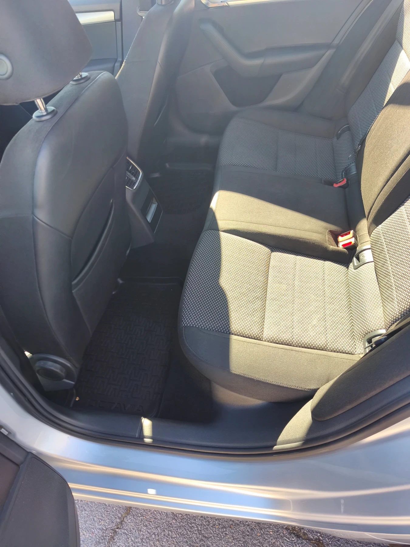 Skoda Octavia, снимка 9 - Автомобили и джипове - 56356656