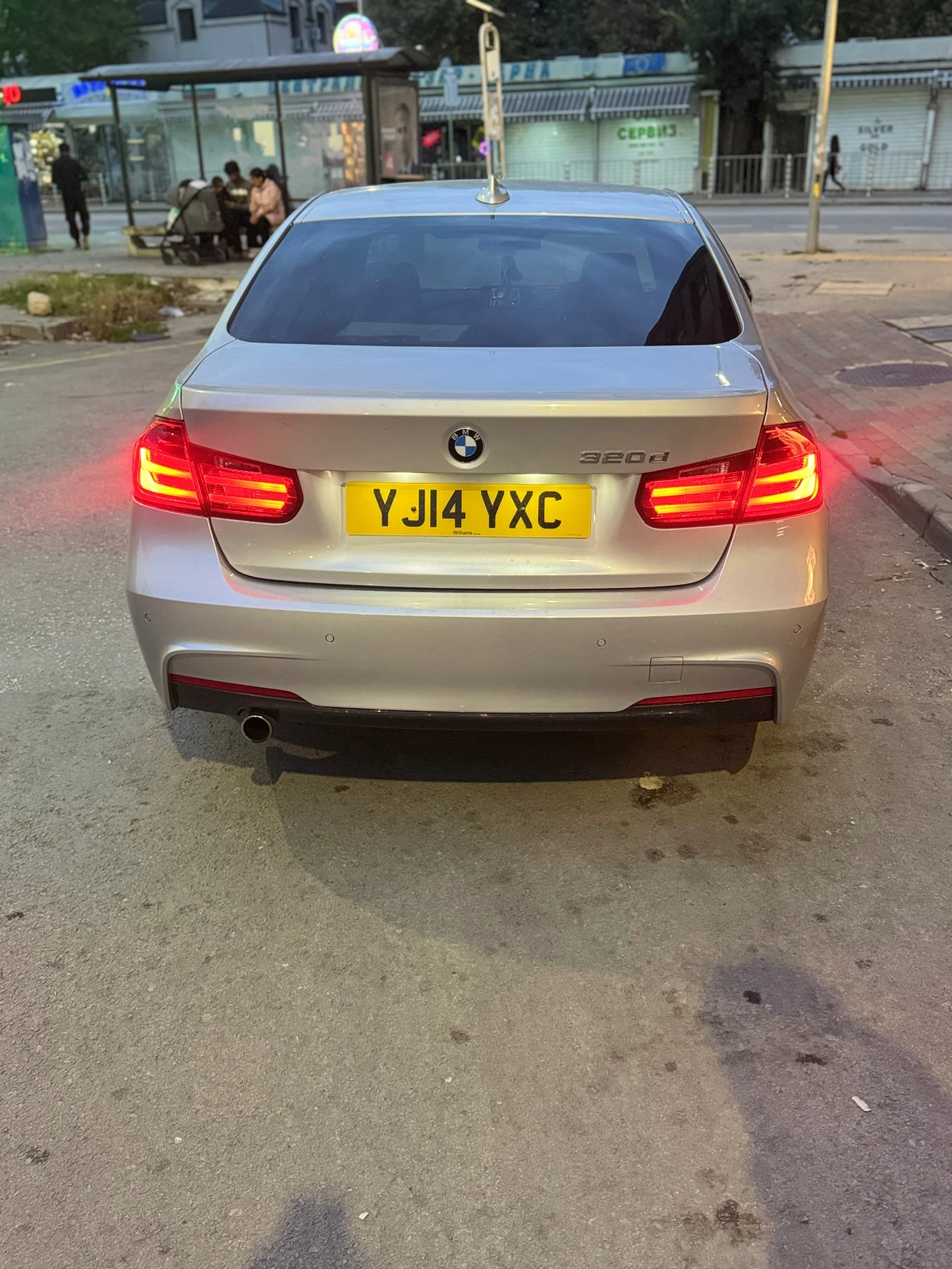 BMW 320, снимка 8 - Автомобили и джипове - 56416364